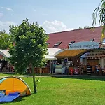 Strandi Apartmanok- Boglarka *