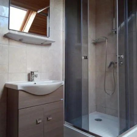 Strandi Apartmanok- Boglarka Balatonmariafurdo