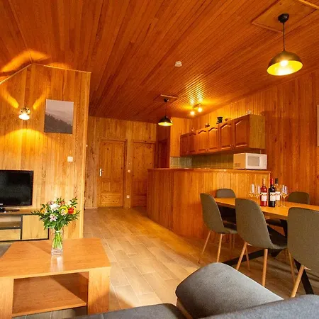 Strandi Apartmanok- Boglarka Апартаменты *