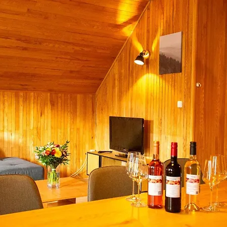 Lägenhet Strandi Apartmanok- Boglarka *