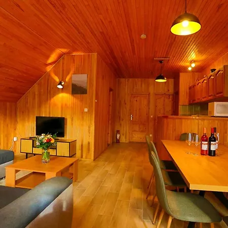 Strandi Apartmanok- Boglarka Апартаменты