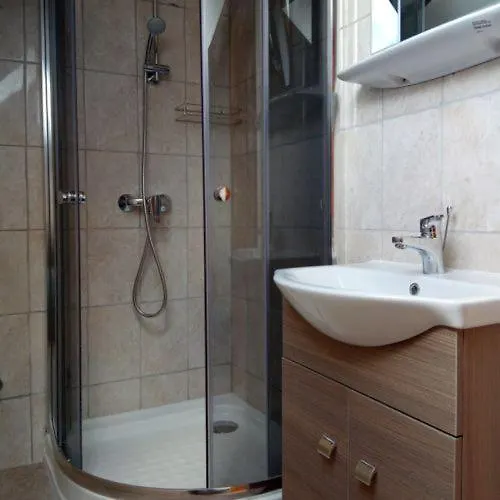 Strandi Apartmanok- Boglarka