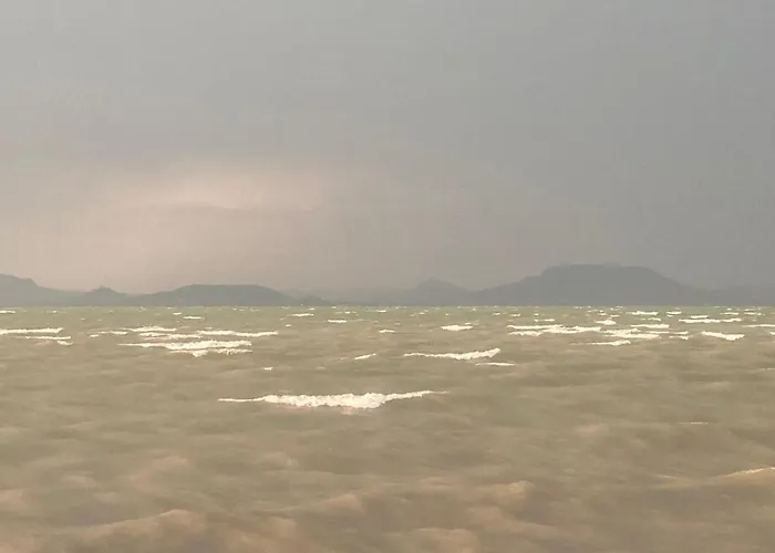 Strandi Apartmanok- Boglarka Balatonmáriafürdő